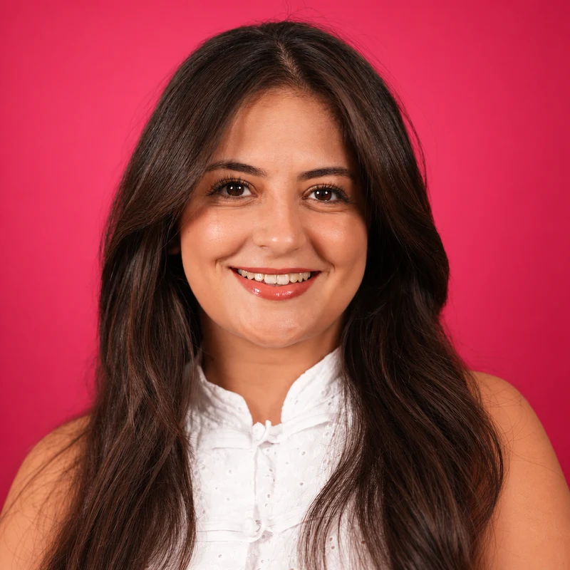 Oumaima, Account Manager